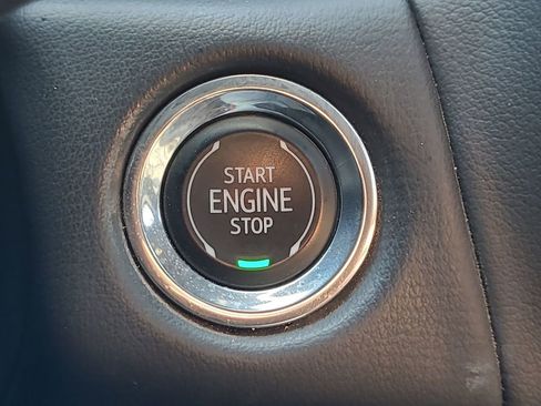 Used 2023 Chevrolet Suburban LT w/ LT Signature Plus Package image 17