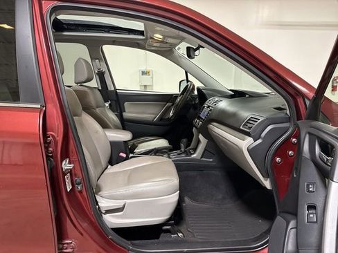 Used 2016 Subaru Forester 2.5i Touring w/ Popular Package #2 AWD/4WD image 22