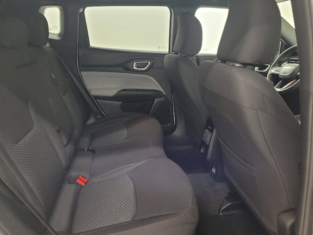 Used 2023 Jeep Compass Sport AWD/4WD image 19