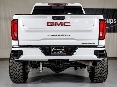 Used 2020 GMC Sierra 2500 Denali w/ Technology Package AWD/4WD image 9