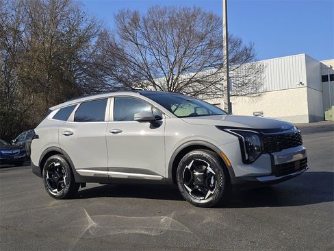 New 2026 Kia Sportage EX image 1