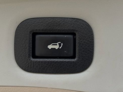 Used 2020 Nissan Rogue SL w/ Premium Package AWD/4WD image 29