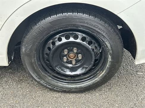 Used 2018 Subaru Impreza 2.0i image 5