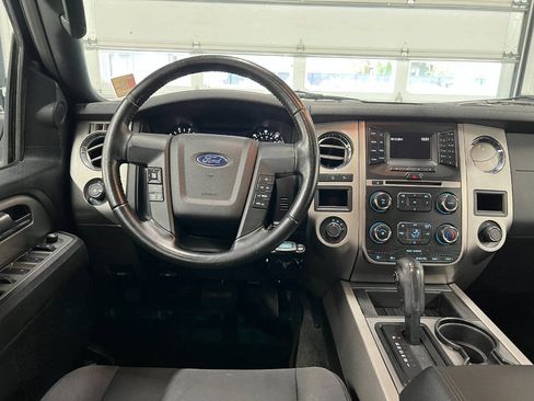 Used 2016 Ford Expedition XLT AWD/4WD image 8