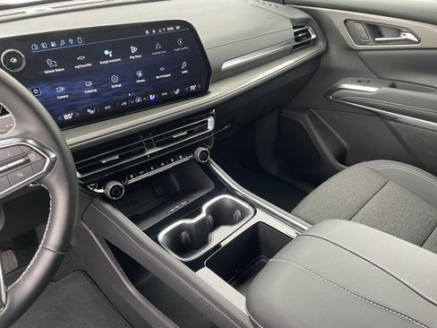 New 2026 Chevrolet Traverse LT w/ Driver Confidence Package image 15