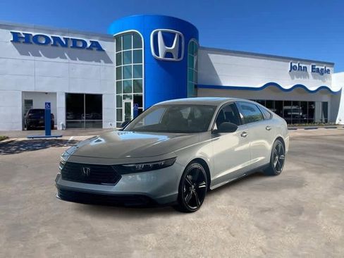 Used 2023 Honda Accord Sport image 1