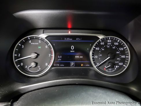 Used 2024 Nissan Sentra SR w/ SR Premium Package image 14