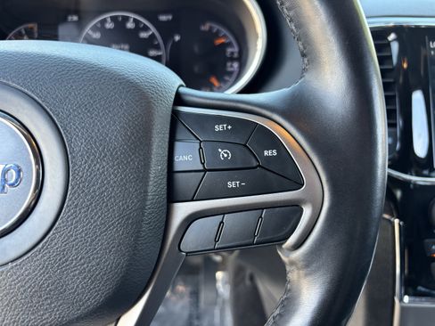 Used 2021 Jeep Grand Cherokee Limited AWD/4WD image 27