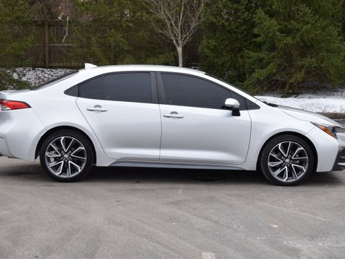 Used 2022 Toyota Corolla SE w/ Carpet Mat Package (TMS) image 29