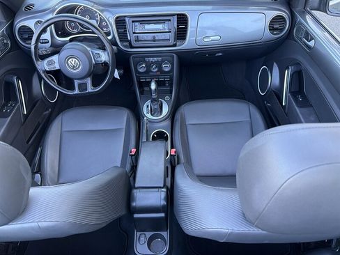 Used 2015 Volkswagen Beetle 1.8T image 11