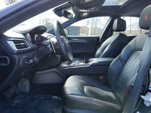 Used 2023 Maserati Ghibli Modena image 29