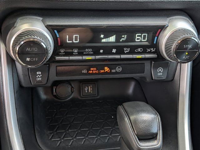 Used 2024 Toyota RAV4 XLE w/ Convenience Package FWD image 17