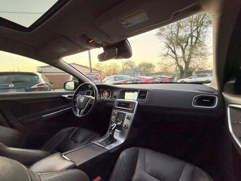 Used 2017 Volvo S60 T5 Dynamic w/ Vision Package FWD image 32