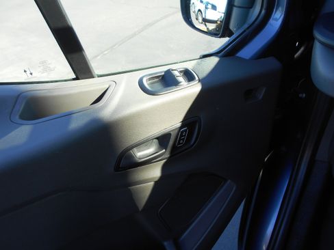 Used 2023 Ford Transit 350 XLT image 14