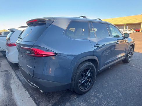 Used 2024 Toyota Grand Highlander AWD Hybrid image 4