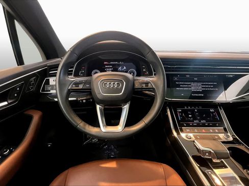 Used 2023 Audi Q7 2.0T Premium w/ Convenience Package AWD/4WD image 6
