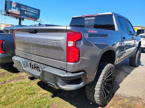 Used 2020 Chevrolet Silverado 1500 LT Trail Boss image 8