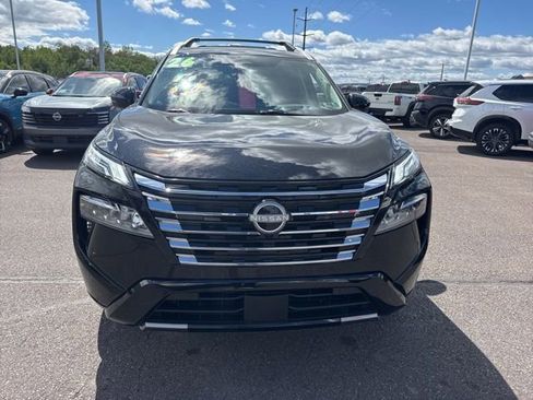 Certified 2026 Nissan Rogue Platinum w/ Platinum Premium Package AWD/4WD image 2