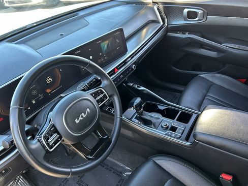 Certified 2024 Kia Sorento S image 17