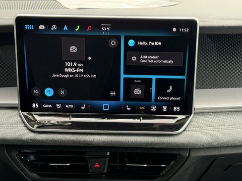 Used 2025 Volkswagen Tiguan S image 25