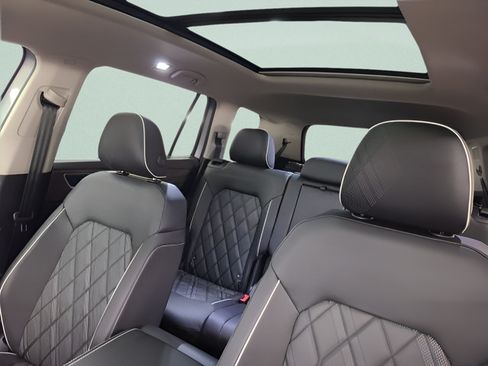New 2026 Volkswagen Atlas SEL Premium R-Line AWD/4WD image 11