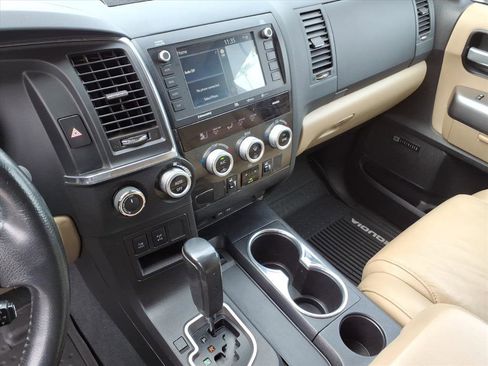 Used 2020 Toyota Sequoia Limited w/ Safety & Convenience Package image 24