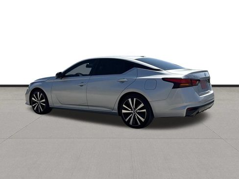 Used 2022 Nissan Altima 2.5 SR FWD image 7