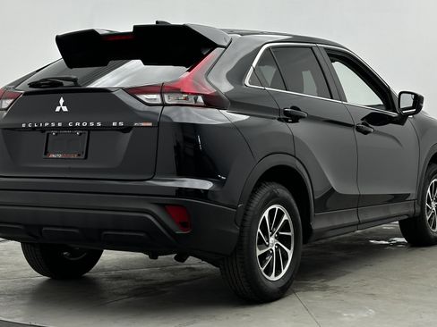 Used 2023 Mitsubishi Eclipse Cross ES image 7