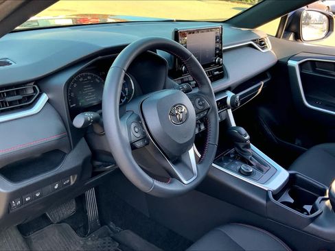 Certified 2021 Toyota RAV4 SE w/ Weather & Moonroof Package AWD/4WD image 17