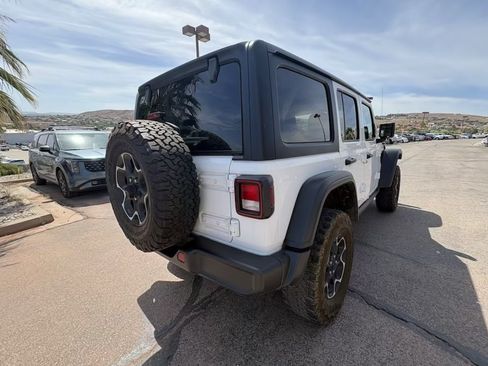 Used 2023 Jeep Wrangler Unlimited Rubicon AWD/4WD image 5