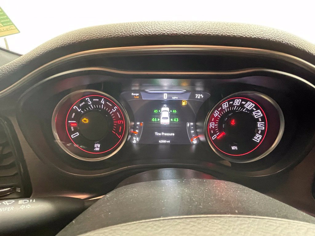 Used 2018 Dodge Challenger R/T RWD image 27