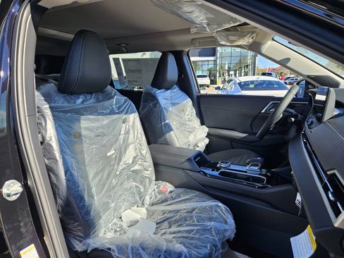 New 2025 Mitsubishi Outlander SE image 11