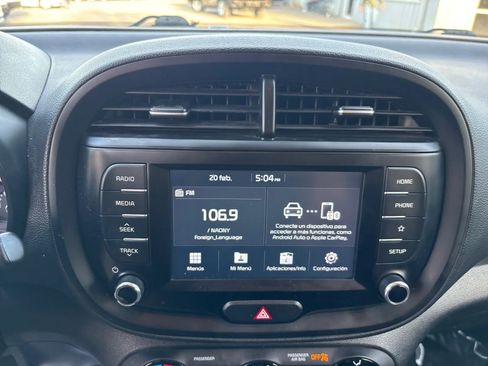 Used 2020 Kia Soul S FWD image 19