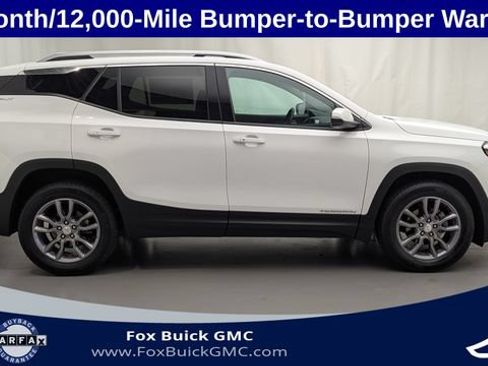 Used 2023 GMC Terrain SLT w/ Infotainment Package II AWD/4WD image 4