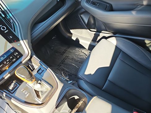 Used 2022 Subaru Outback Wilderness image 27