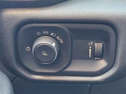 Certified 2024 RAM 2500 Tradesman w/ Chrome Appearance Group image 19