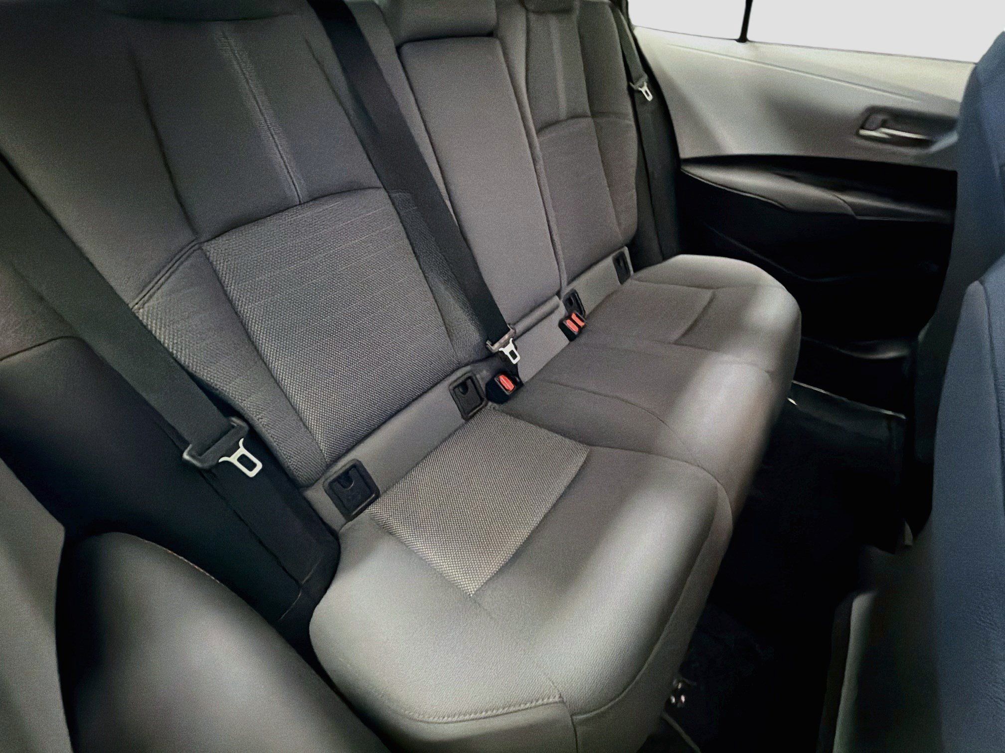 Used 2025 Toyota Corolla SE FWD image 13
