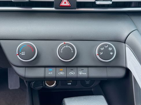 New 2026 Hyundai Elantra SE FWD image 12