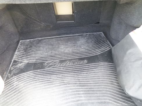 Used 2008 Cadillac DTS image 42