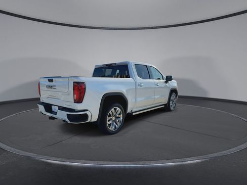 Used 2025 GMC Sierra 1500 Denali w/ Denali Reserve Package AWD/4WD image 8