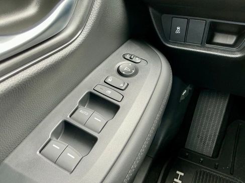 New 2026 Honda HR-V LX image 25