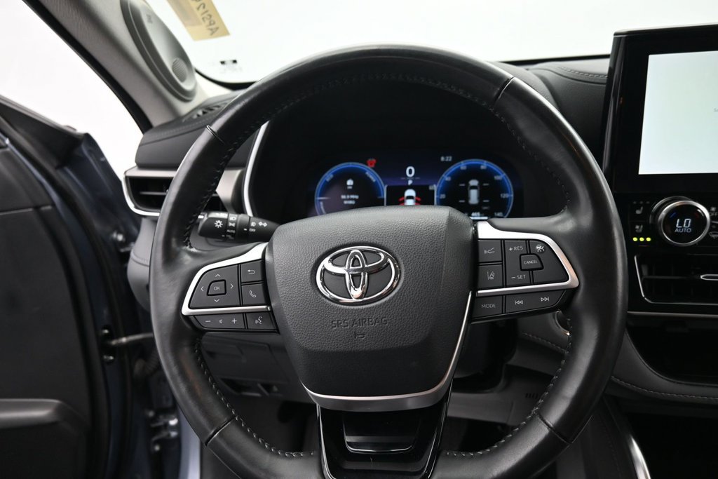 Used 2023 Toyota Highlander Limited AWD/4WD image 20