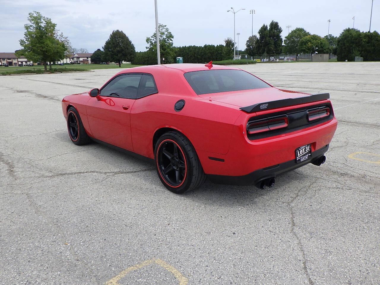 Used 2016 Dodge Challenger R/T RWD image 3