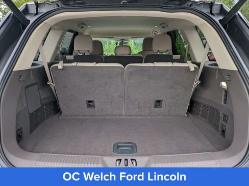 Certified 2023 Lincoln Aviator 2WD w/ Class IV Trailer Tow Package image 7