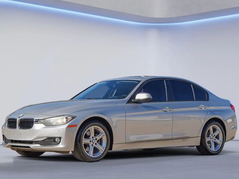 Used 2014 BMW 320i Sedan image 17