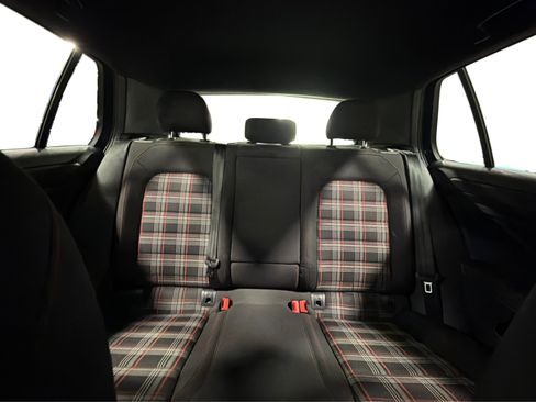 Used 2018 Volkswagen GTI S FWD image 40
