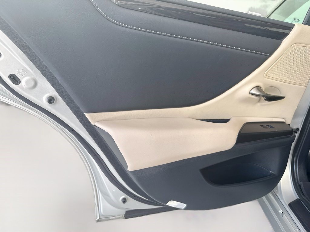 Used 2021 Lexus ES 350 w/ Premium Package FWD image 25