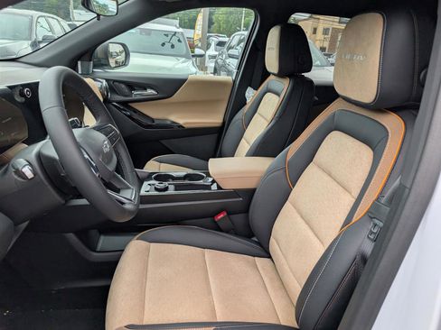 New 2026 Chevrolet Equinox ACTIV w/ Convenience Package III image 13