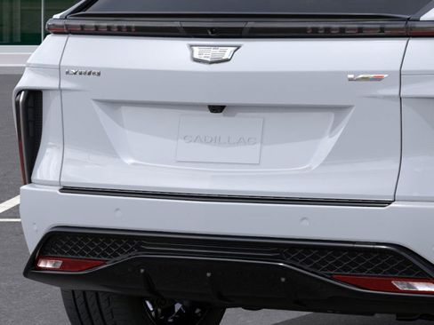 New 2026 Cadillac Lyriq V image 14
