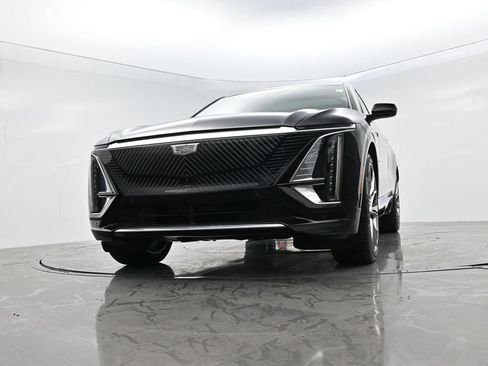Used 2026 Cadillac Lyriq Signature Luxury w/ Nappa Leather Package AWD/4WD image 49